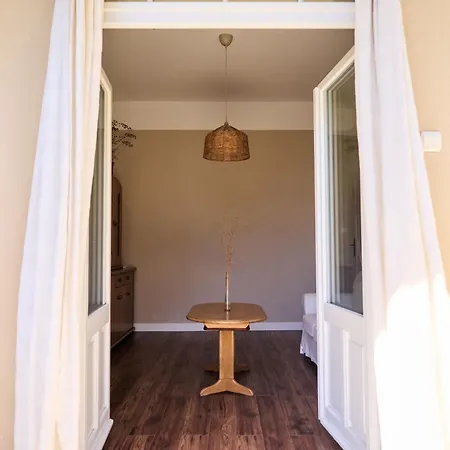 Apartman Painter's By Zoo And Congress Center