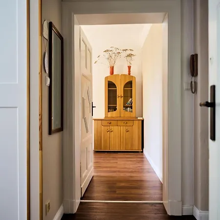 Painter's By Zoo And Congress Center Wroclaw