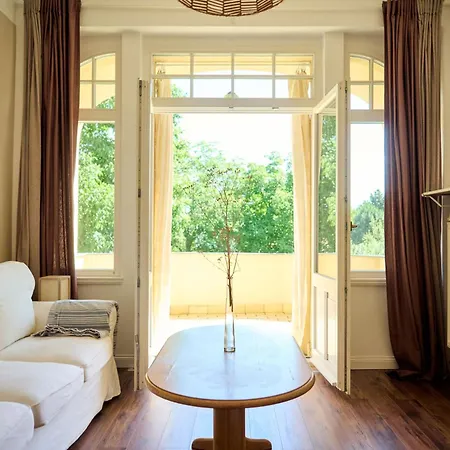 Painter's By Zoo And Congress Center Wrocław