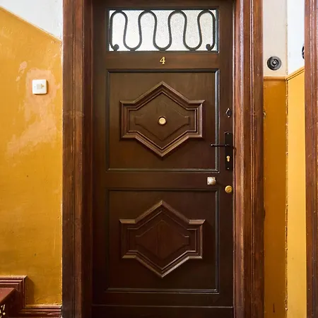 Painter's By Zoo And Congress Center Apartman