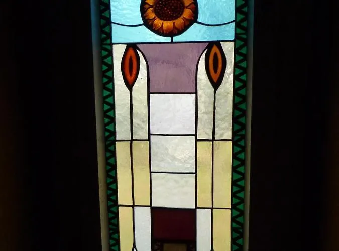 Painter's By Zoo And Congress Center *