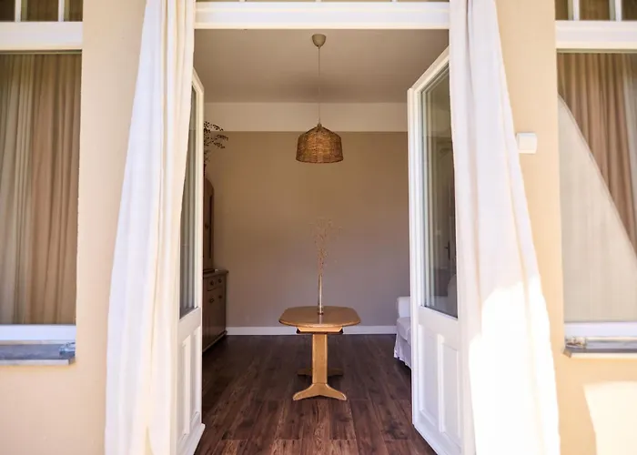 Daire Painter's By Zoo And Congress Center